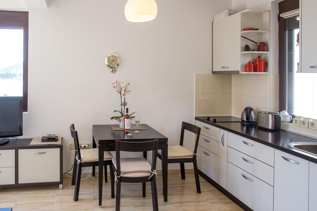 Apartments Lumiere Rafailovici Exterior photo