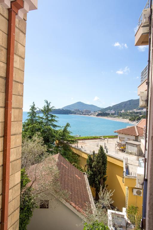 Apartments Lumiere Rafailovici Exterior photo