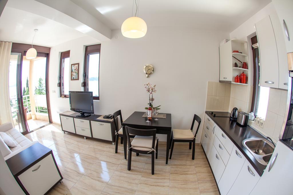 Apartments Lumiere Rafailovici Exterior photo